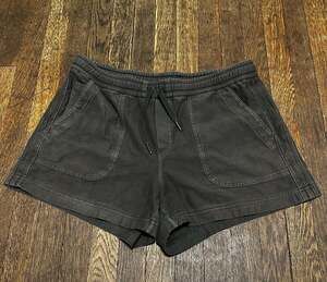 Athleta Farallon Short in Charcoal Grey Size 10